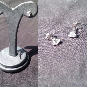 Earrings Heart set by zirconium in silver