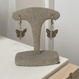 Creole Earrings Joze pendant with butterfly in silver- Boucles d’oreilles Créoles Joze pendantes avec Papillon en argent