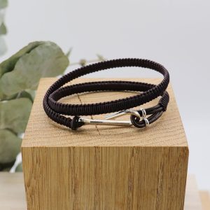 Bracelet homme double tour en cuir marron et nylon tressé brun et hameçon en Argent massif