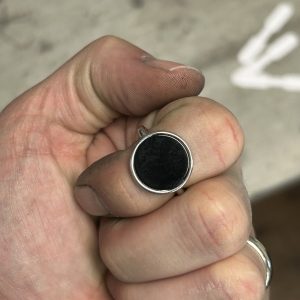 Bague Agate noire plate en argent – Joze Paris