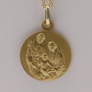 Médaille de  baptême Sainte Famille en Or jaune 18 carats