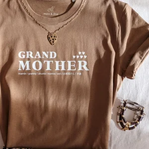 T-shirt Grandmother – camel (à personnaliser)