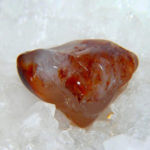 Agate Feu, pierre roulée