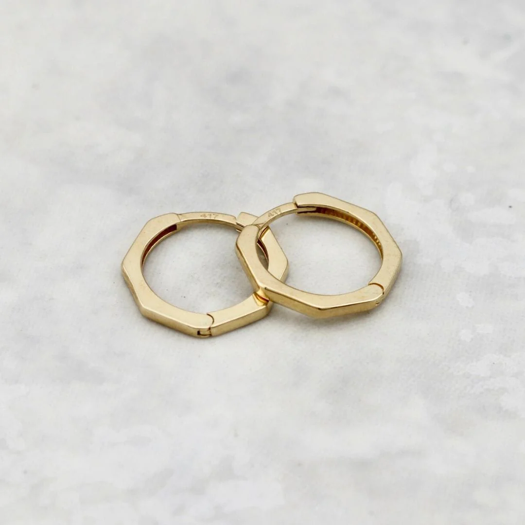 Boucles d'oreilles huggies Heptagone en or 10K