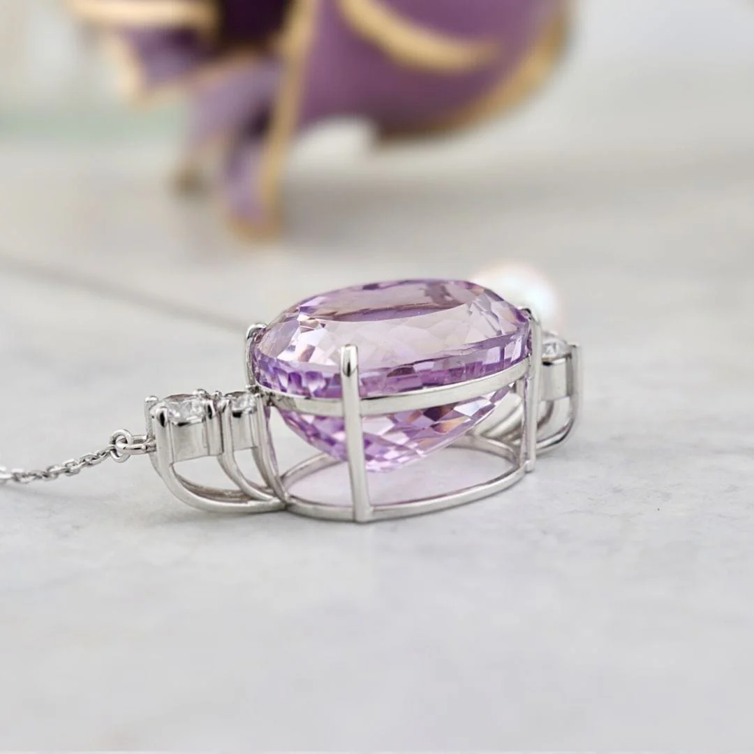 Collier Orchidée en or 14K, perle, diamants et améthyste – Image 5