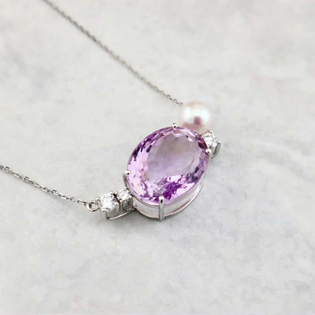 Collier Orchidée en or 14K, perle, diamants et améthyste