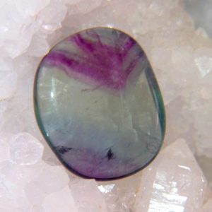 Fluorite multicolore, pierre roulée