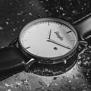 Montre Joseph en cuir noir