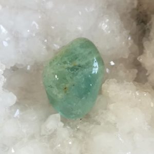 Aigue-marine, pierre roulée