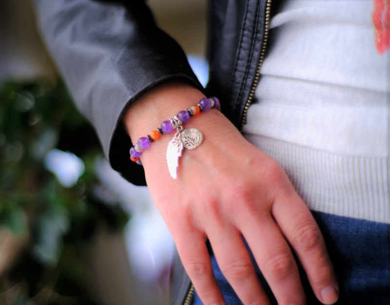Bracelet Vive la Vie ! Améthyste, cornaline et hématite avec breloque arbre de vie, aile – Fait main France – Image 3