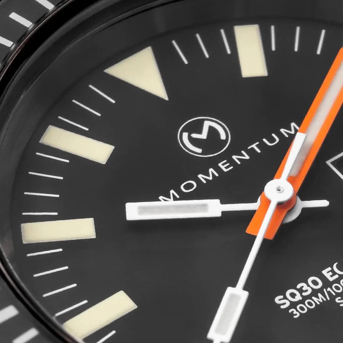 Montre à énergie solaire 42mm SQ30 Black-Ion – Image 2